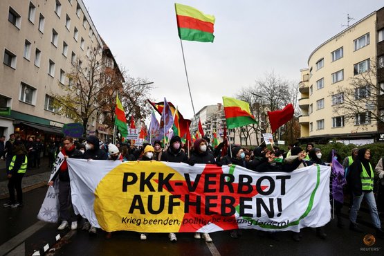 Berlin’de PKK yandaşları yürüyüş yaptı